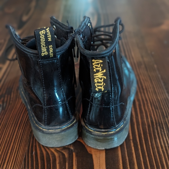 Dr.  Martens Kids patent boots sz1 - Picture 5 of 7